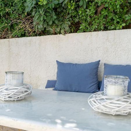Blue Moon Apartments Makrýgialos Екстериор снимка