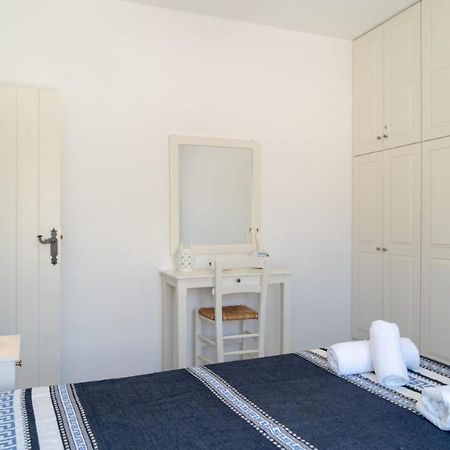 Blue Moon Apartments Makrýgialos Екстериор снимка